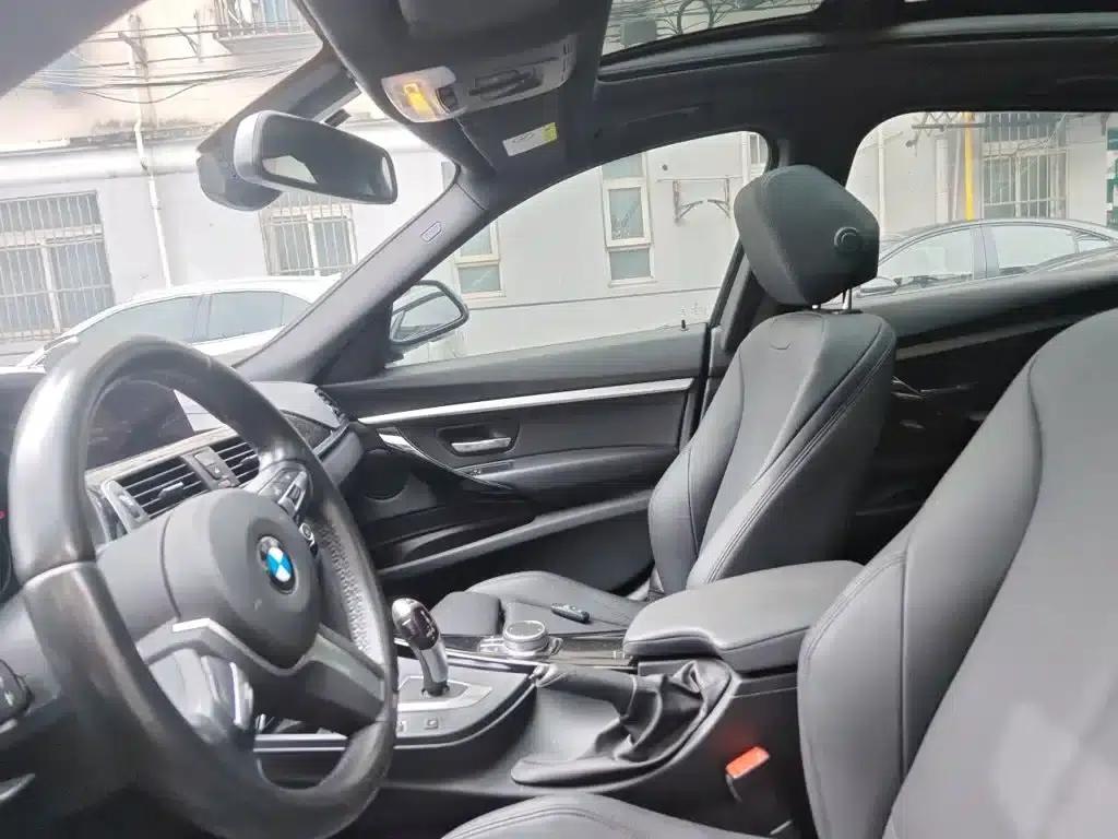2019 BMW 3 Series GT 320i M Sport Package — миниатюра 8