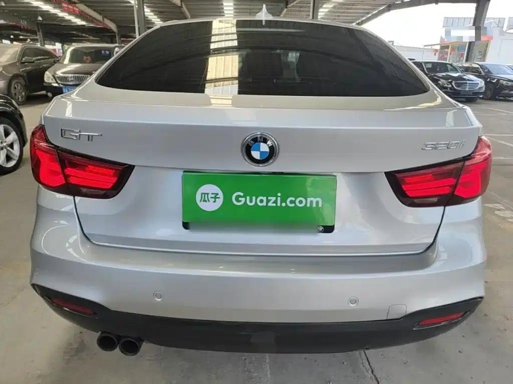 2019 BMW 3 Series GT 320i M Sport Shadow Edition — миниатюра 6