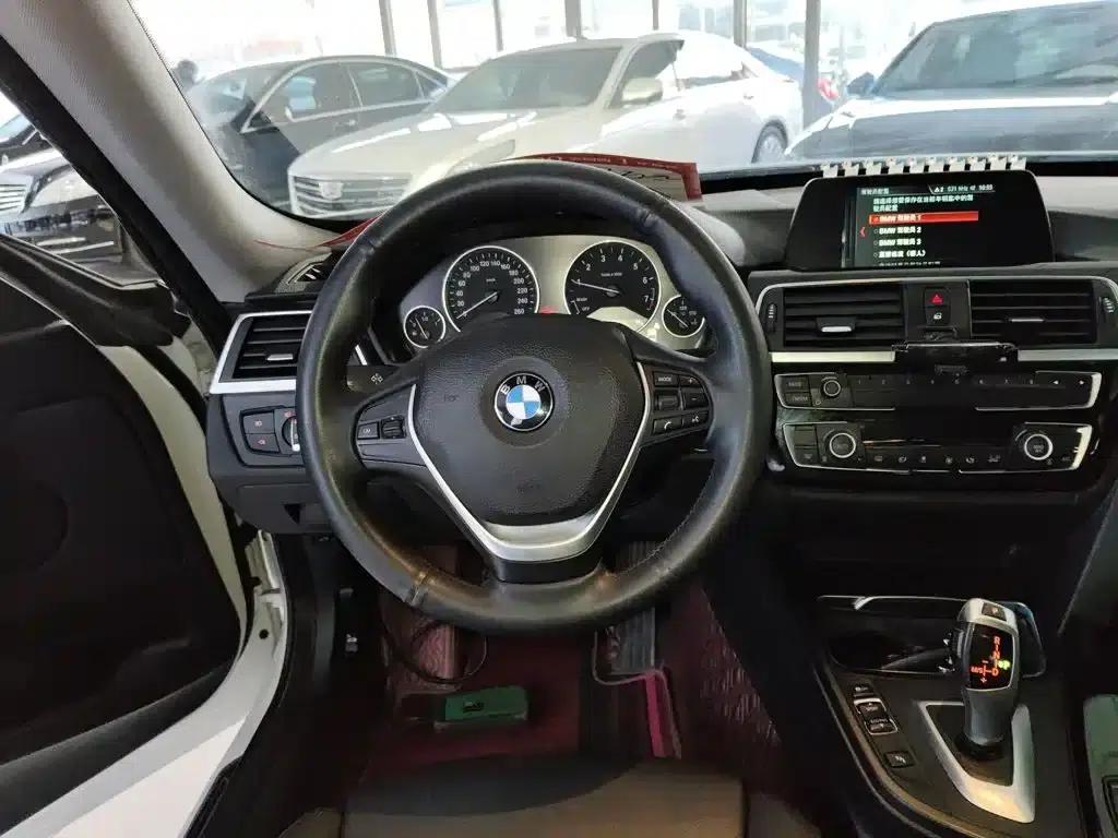 BMW 3 Series GT 2019 320i Fashion Edition — миниатюра 3