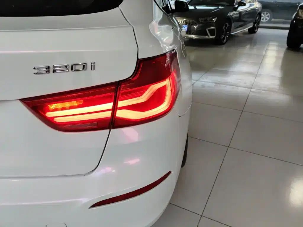 BMW 3 Series GT 2019 320i Fashion Edition — миниатюра 24