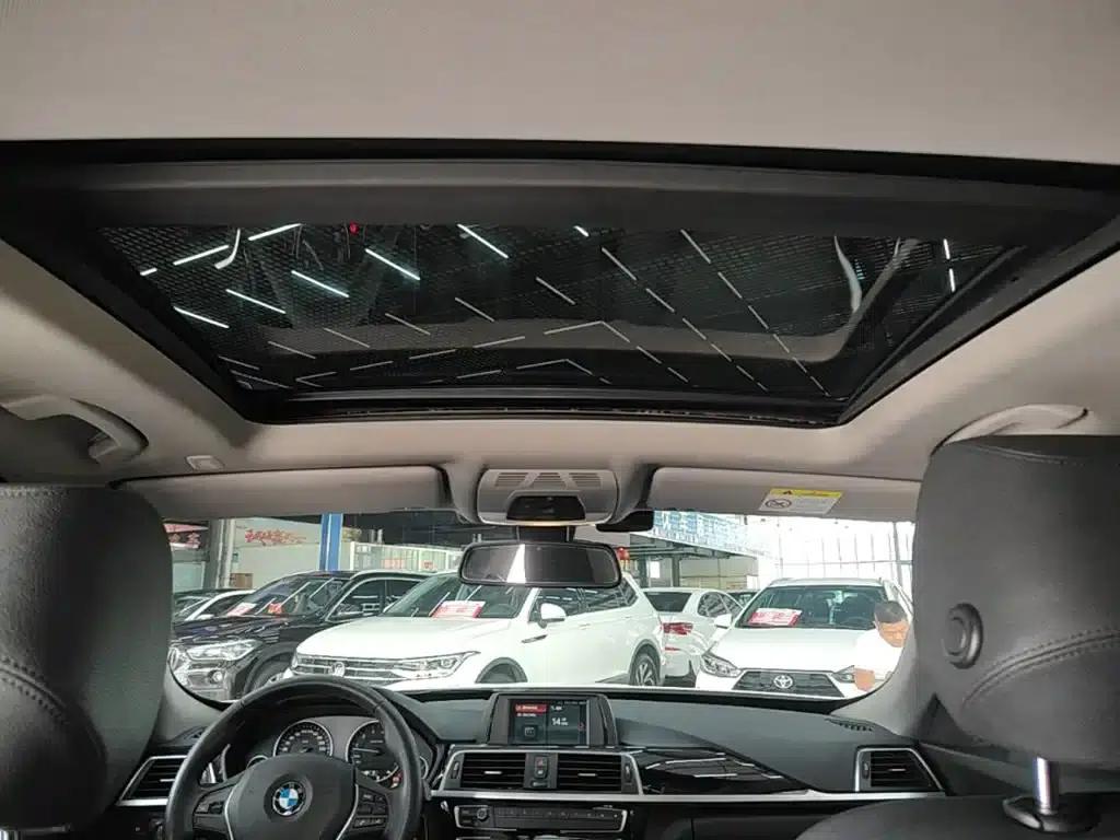 BMW 3 Series GT 2018 320i Fashion Edition — миниатюра 18