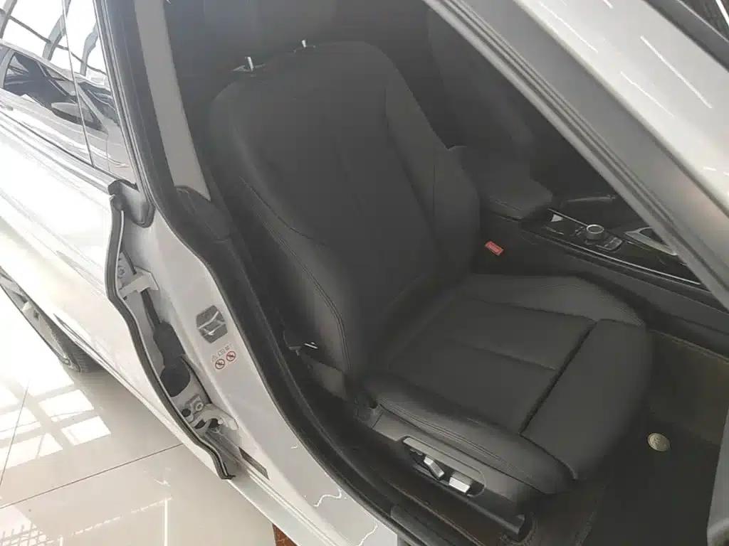 BMW 3 Series GT 2018 320i Fashion Edition — миниатюра 25