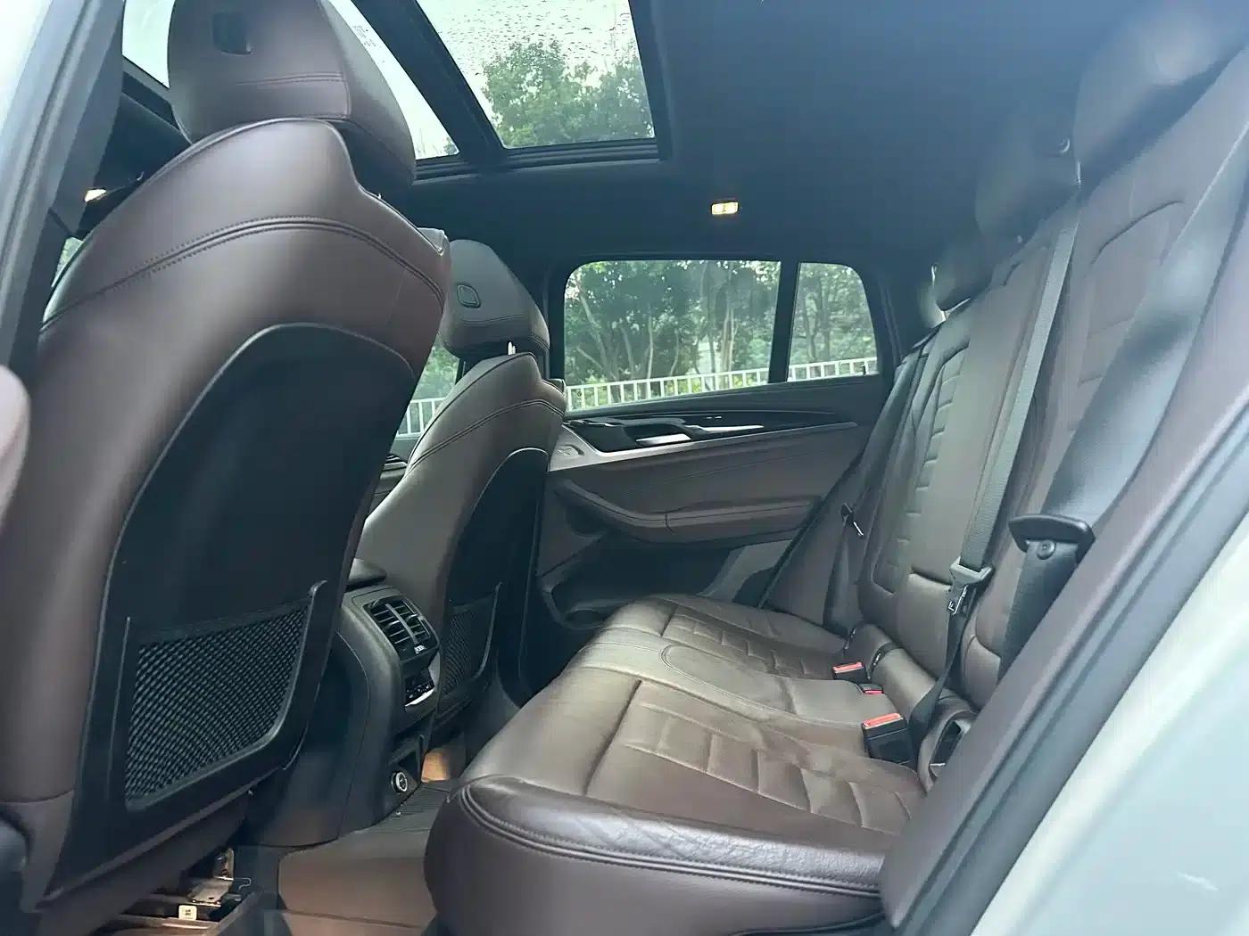 2019 BMW X4 xDrive25i M Sport Package — миниатюра 9