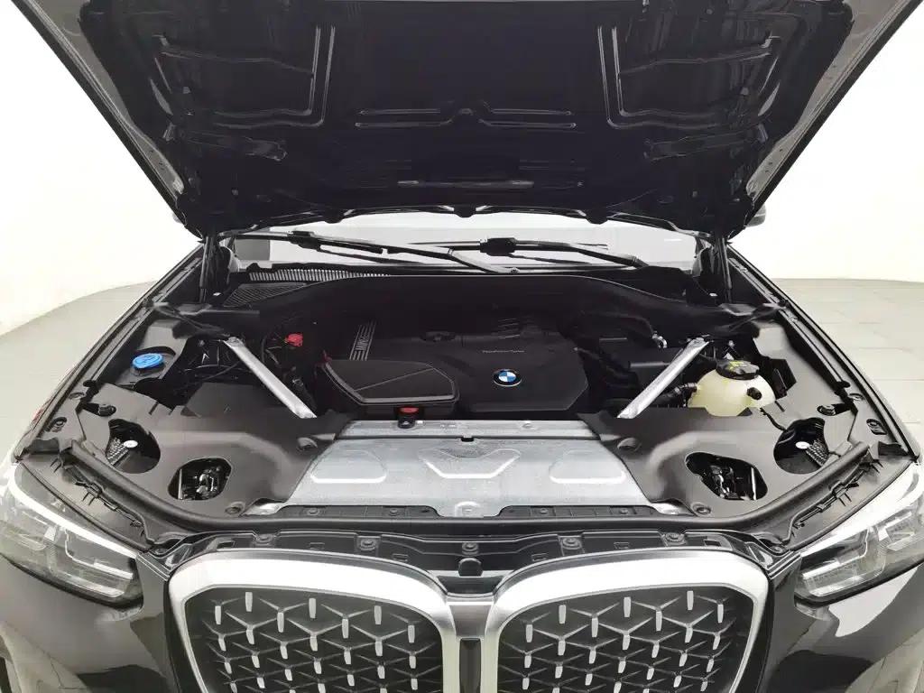 2022 BMW X4 xDrive 25i M Sport Package — миниатюра 6