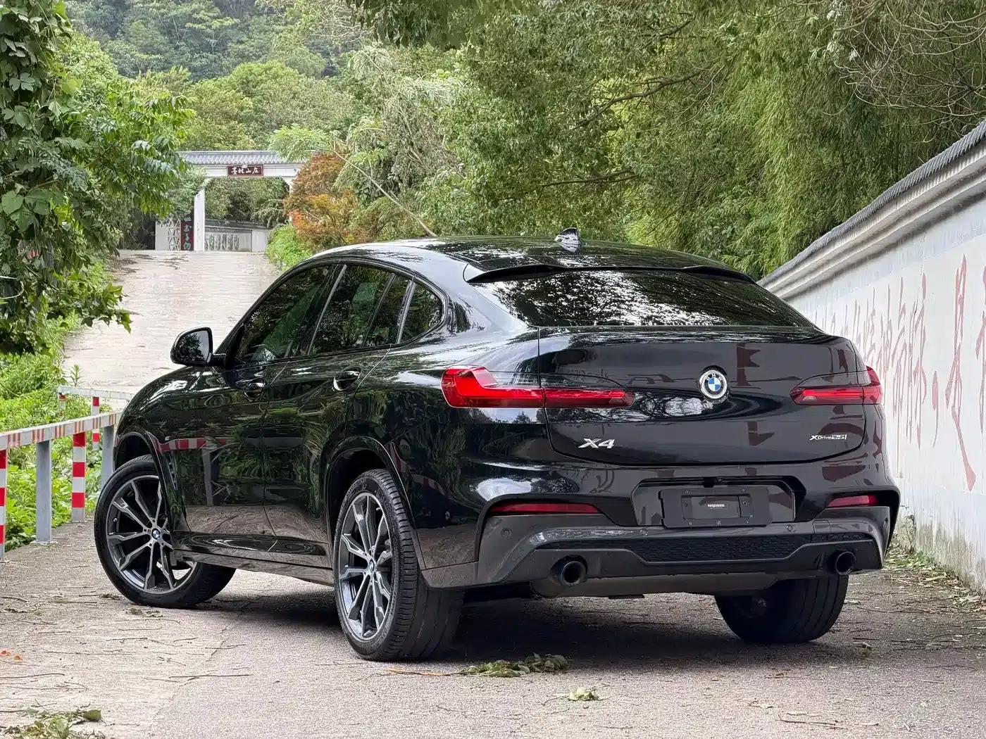 BMW X4 2021 xDrive 25i M Sport Shadow Edition — миниатюра 13