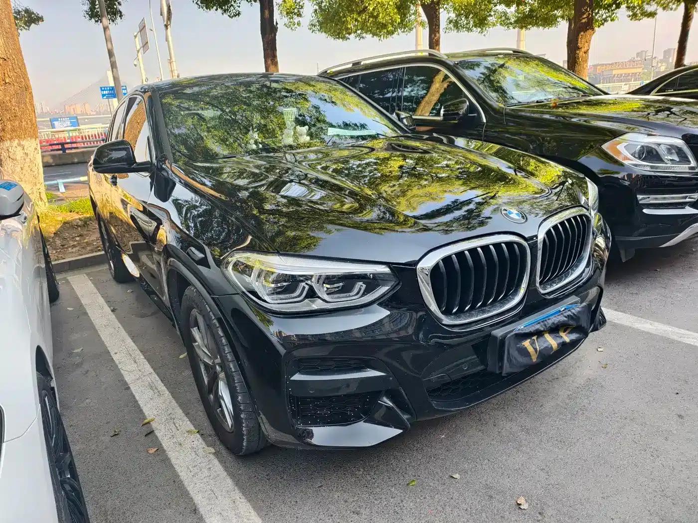 2020 BMW X4 xDrive25i M Sport Package — миниатюра 3