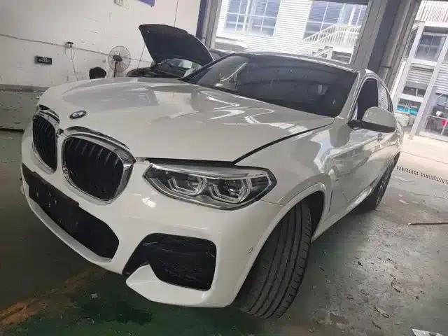 2020 BMW X4 xDrive25i M Sport Package