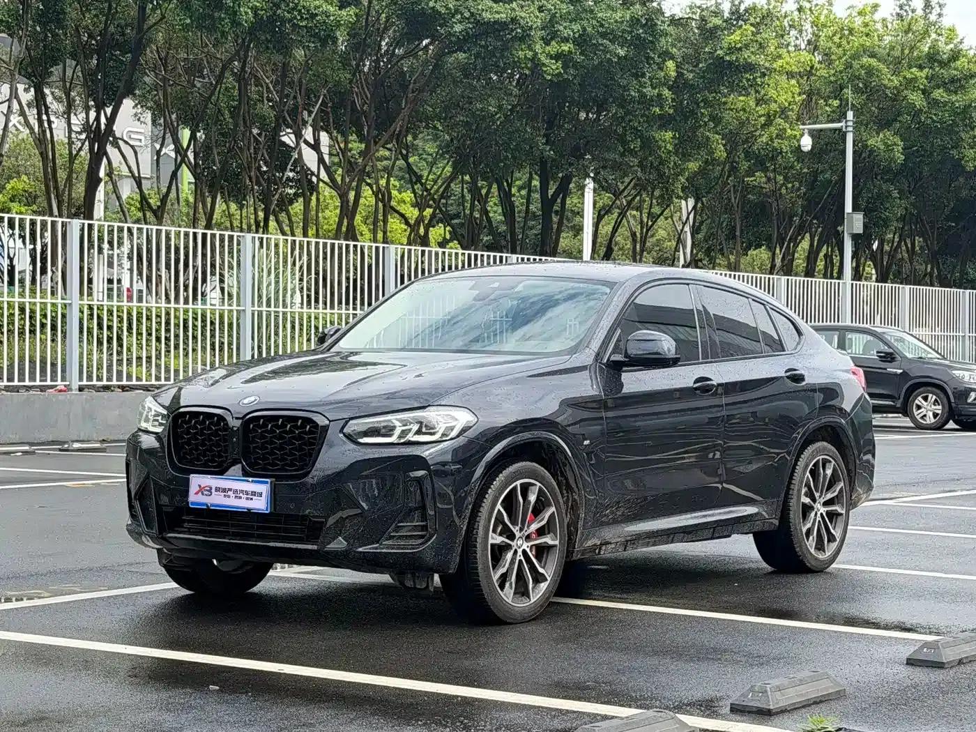 2022 BMW X4 xDrive 30i M Sport Package — миниатюра 1