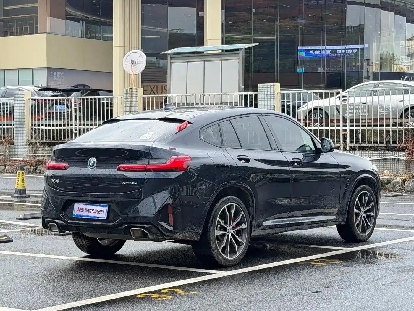 2022 BMW X4 xDrive 30i M Sport Package — миниатюра 4