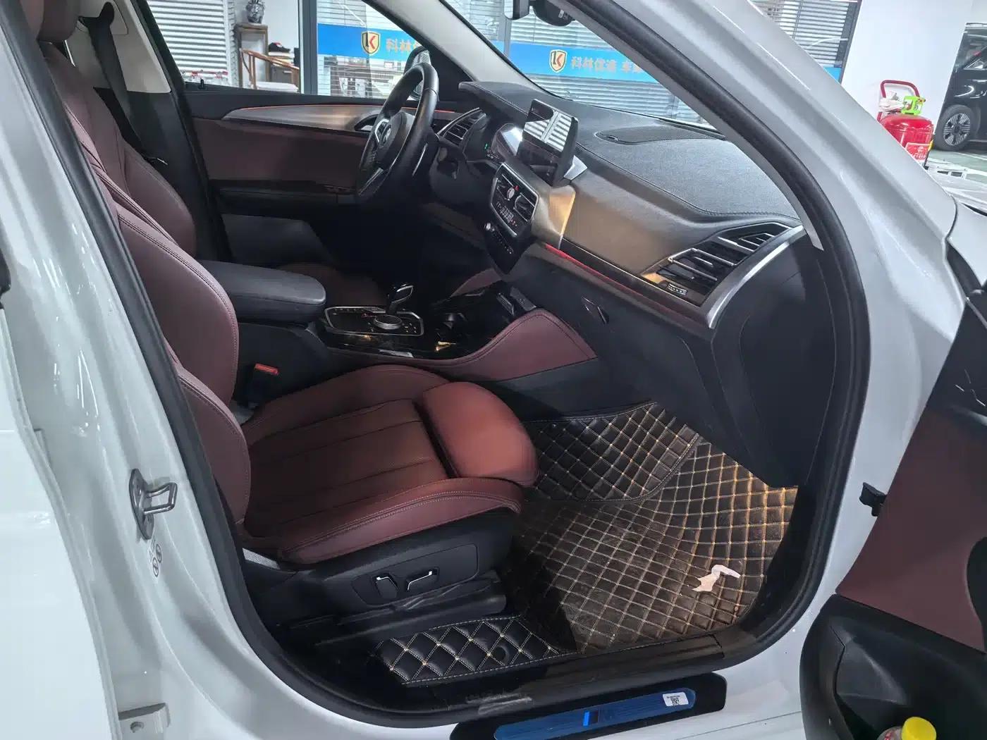 2022 BMW X4 xDrive 25i M Sport Package — миниатюра 9