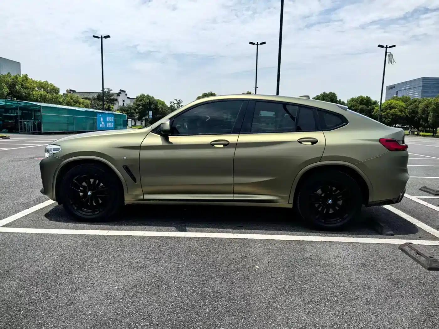 2019 BMW X4 xDrive25i M Sport Package — миниатюра 3