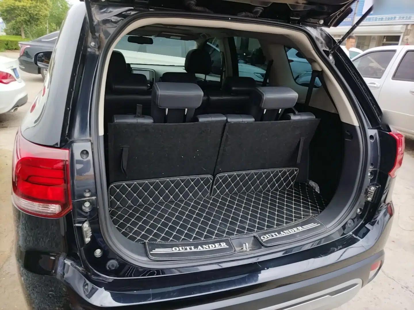 Mitsubishi Outlander 2019 2.0L Two-Wheel Drive Comfort Edition 7-Seater China VI Standard — миниатюра 22