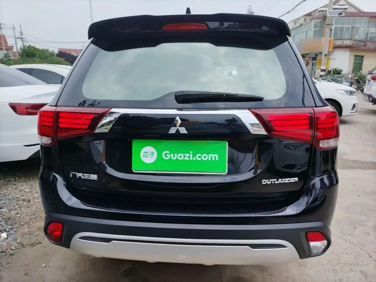 Mitsubishi Outlander 2019 2.0L Two-Wheel Drive Comfort Edition 7-Seater China VI Standard — миниатюра 5