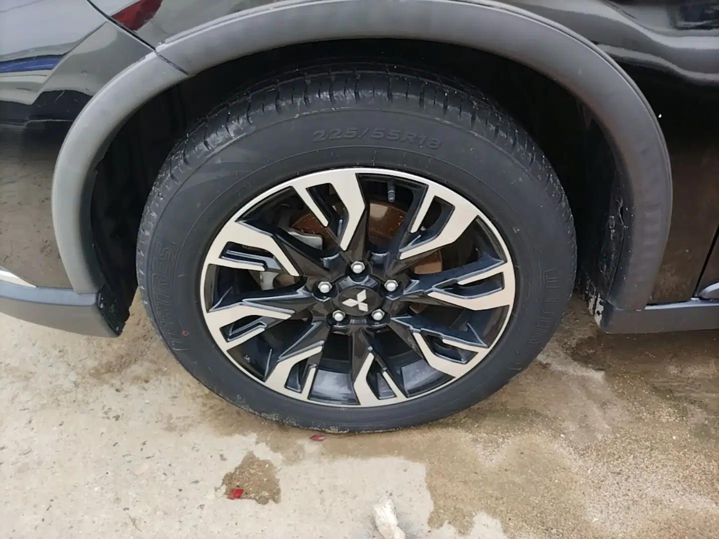 Mitsubishi Outlander 2019 2.0L Two-Wheel Drive Comfort Edition 7-Seater China VI Standard — миниатюра 10