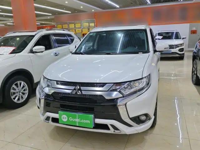 Mitsubishi Outlander 2020 2.0L Two-Wheel Drive Enjoyment Version 5 Seats