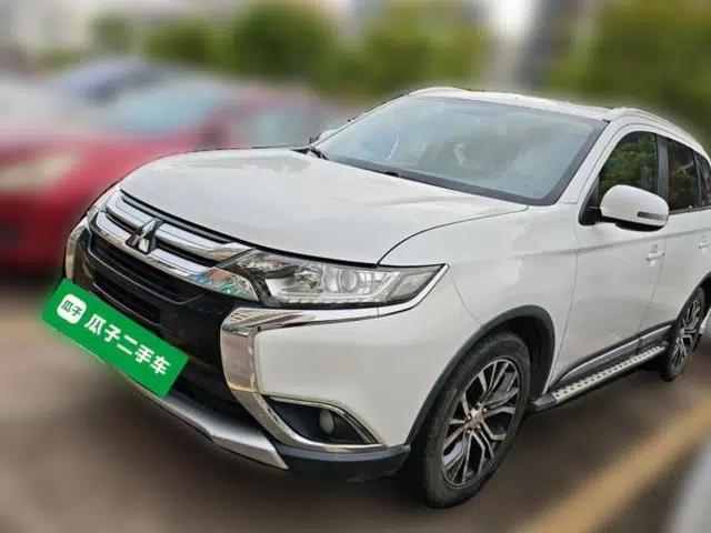 Mitsubishi Outlander 2018 2.0L Two-Wheel Drive Glory Edition 5 Seats