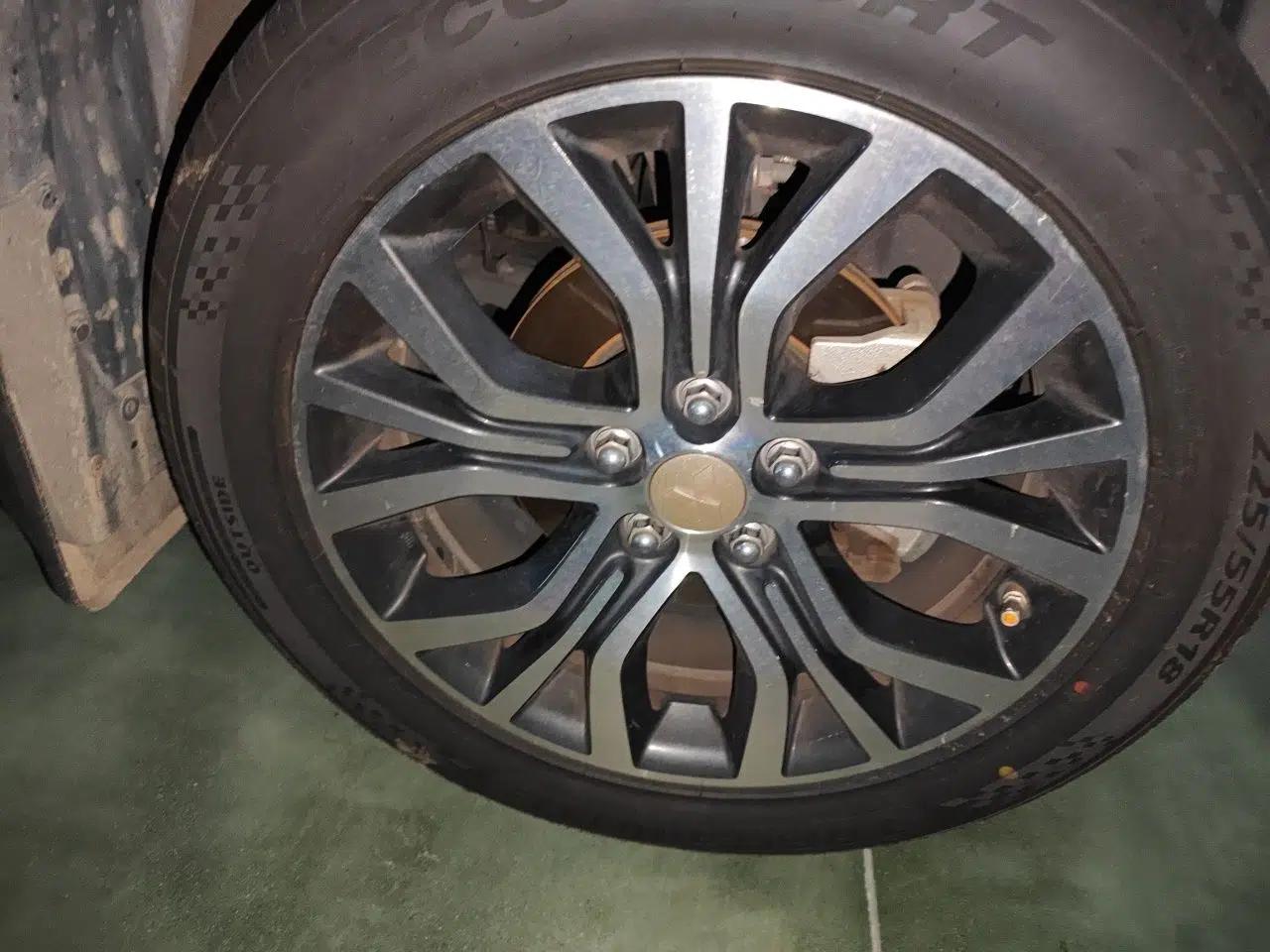 Mitsubishi Outlander 2016 2.4L 4x4 Elite Edition 5 Seats — миниатюра 8