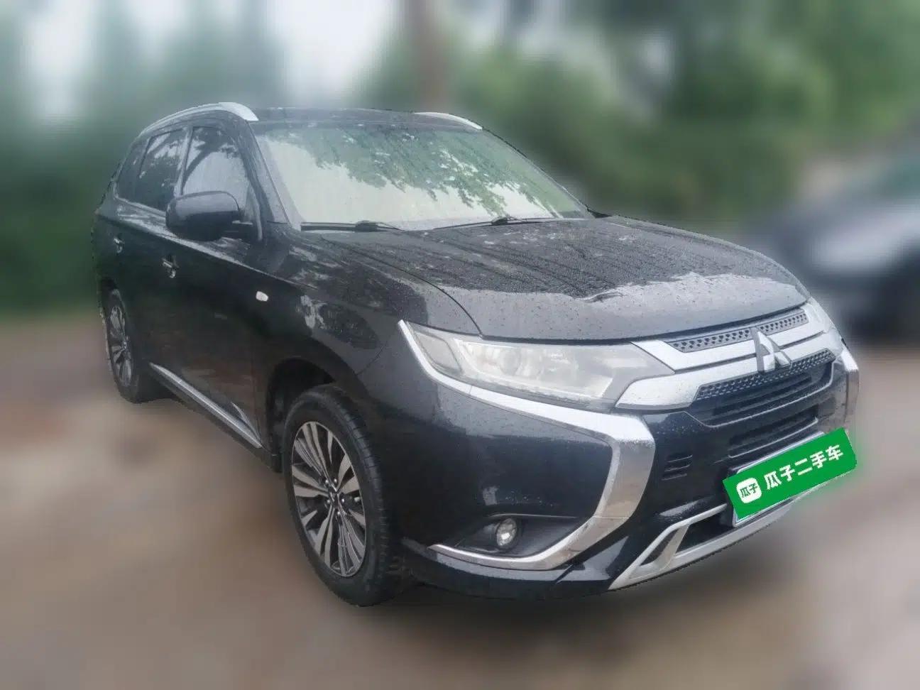 Mitsubishi Outlander 2021 2.0L Two-Wheel Drive Comfort Edition 5 Seats — миниатюра 3