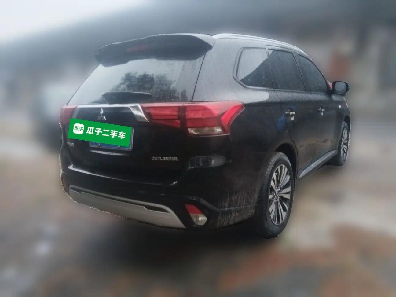 Mitsubishi Outlander 2021 2.0L Two-Wheel Drive Comfort Edition 5 Seats — миниатюра 6