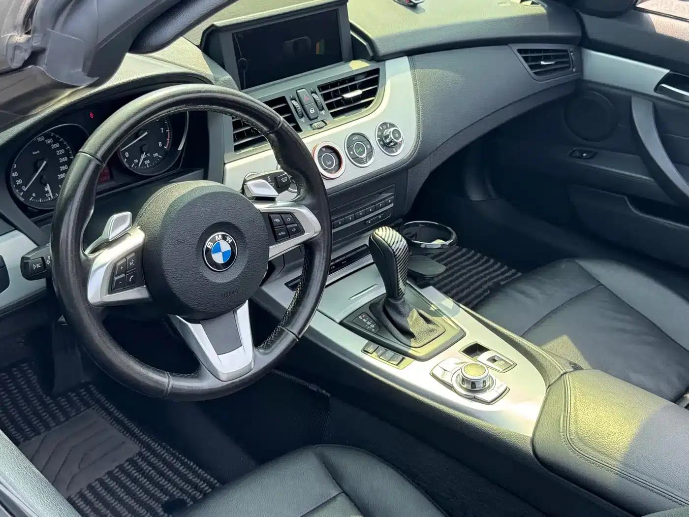 BMW Z4 2011 sDrive23i Flame Limited Edition — миниатюра 8