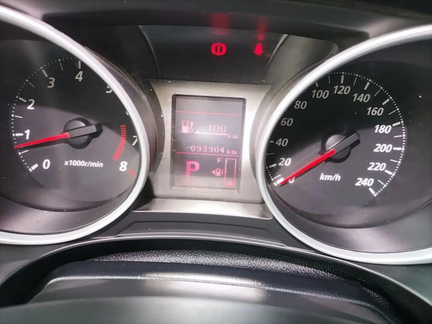 Mitsubishi ASX 2016 2.0L CVT Two-Wheel Drive Excellence Edition — миниатюра 14