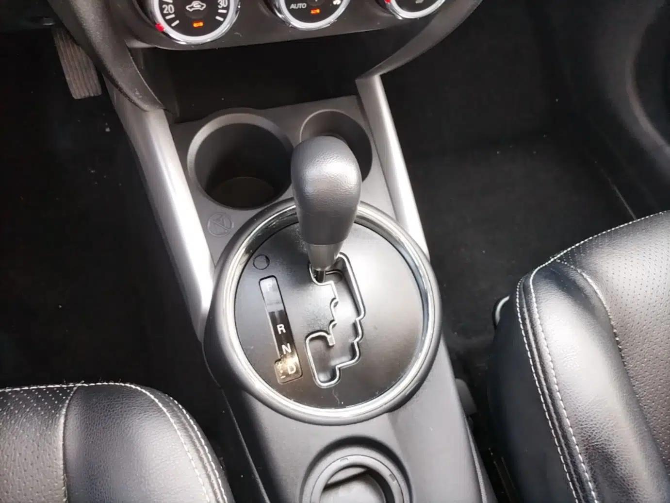 Mitsubishi ASX 2016 2.0L CVT Two-Wheel Drive Excellence Edition — миниатюра 16