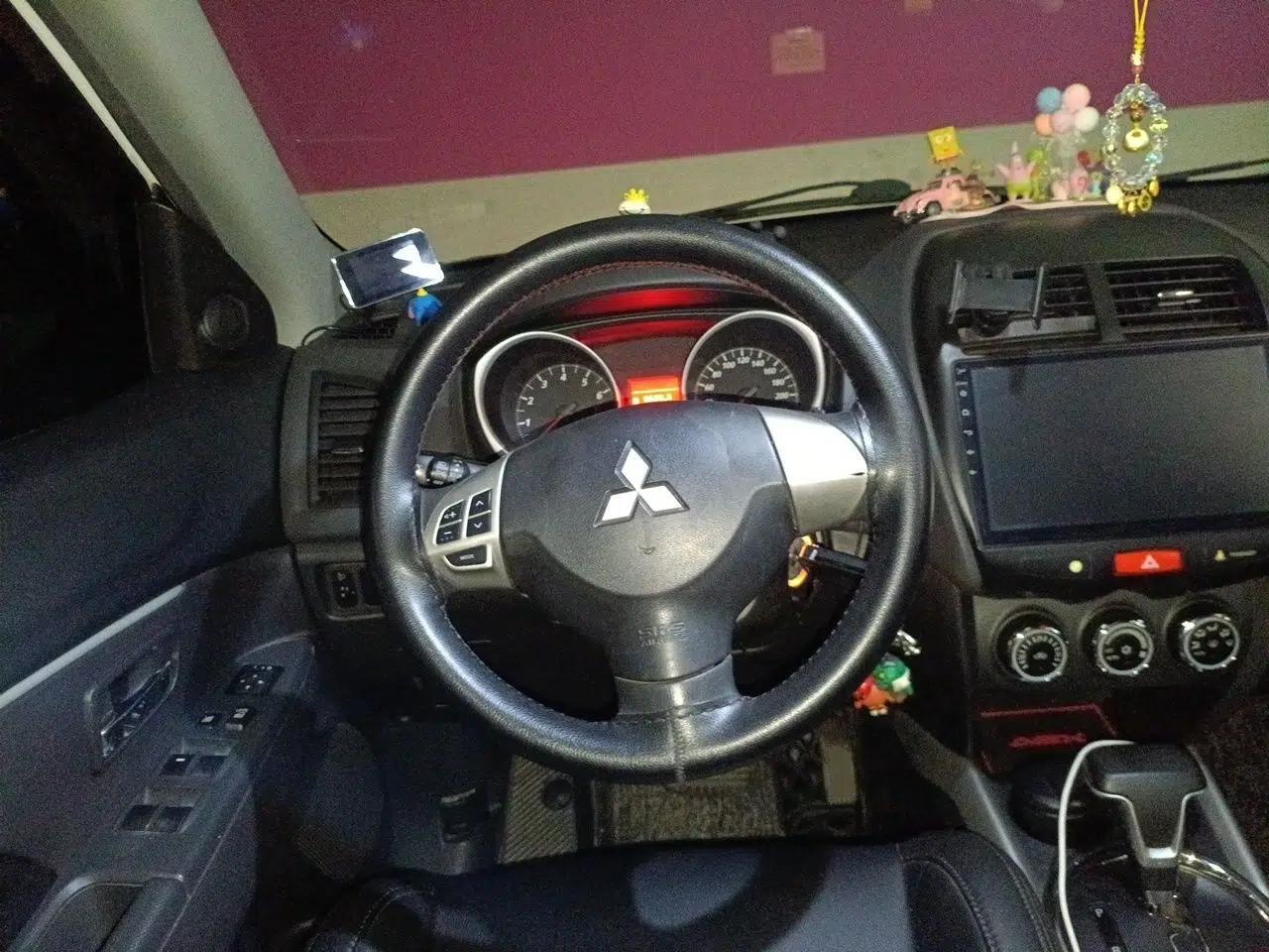 Mitsubishi ASX 2013 2.0L CVT Two-Wheel Drive Elite Edition — миниатюра 10