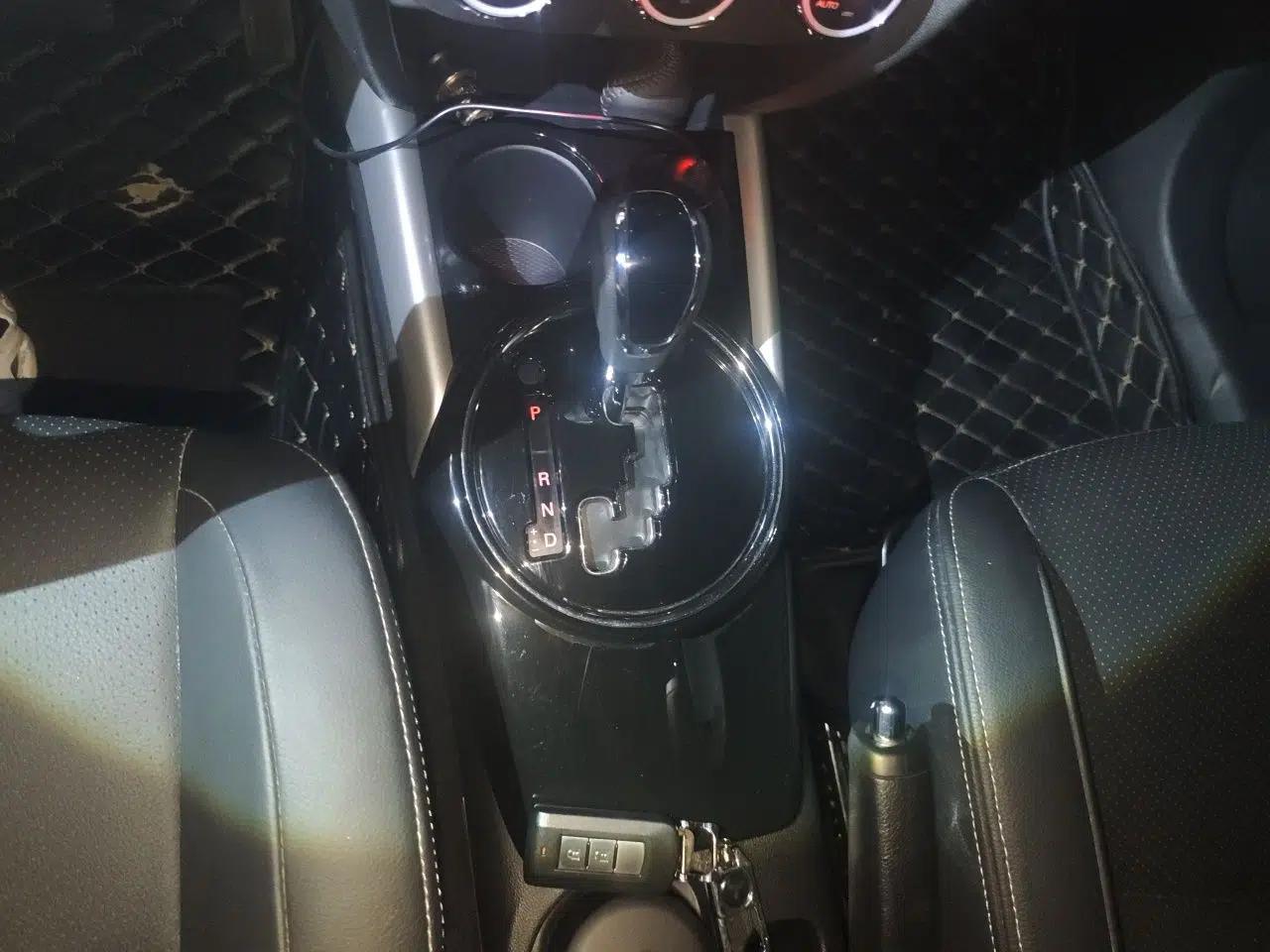 Mitsubishi ASX 2018 2.0L CVT Two-Wheel Drive Deluxe Edition — миниатюра 13