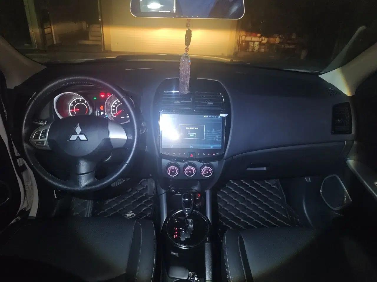 Mitsubishi ASX 2018 2.0L CVT Two-Wheel Drive Deluxe Edition — миниатюра 18