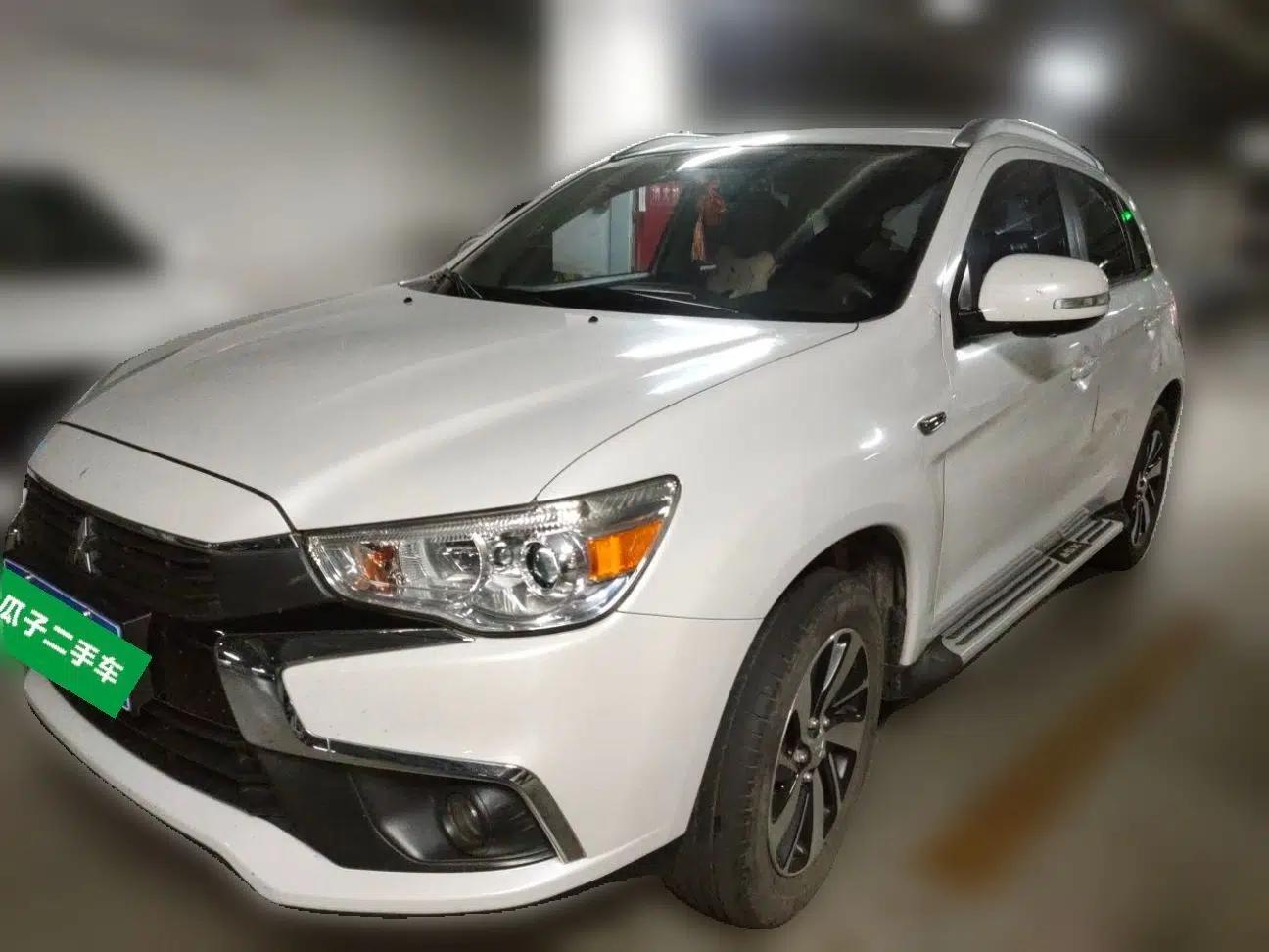 Mitsubishi ASX 2016 1.6L Manual Two-Wheel Drive Pioneer Edition — миниатюра 1