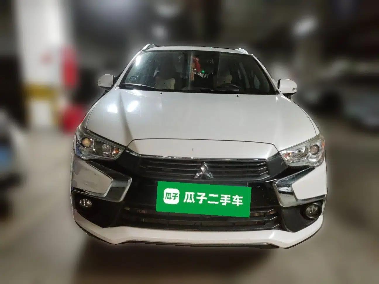Mitsubishi ASX 2016 1.6L Manual Two-Wheel Drive Pioneer Edition — миниатюра 2