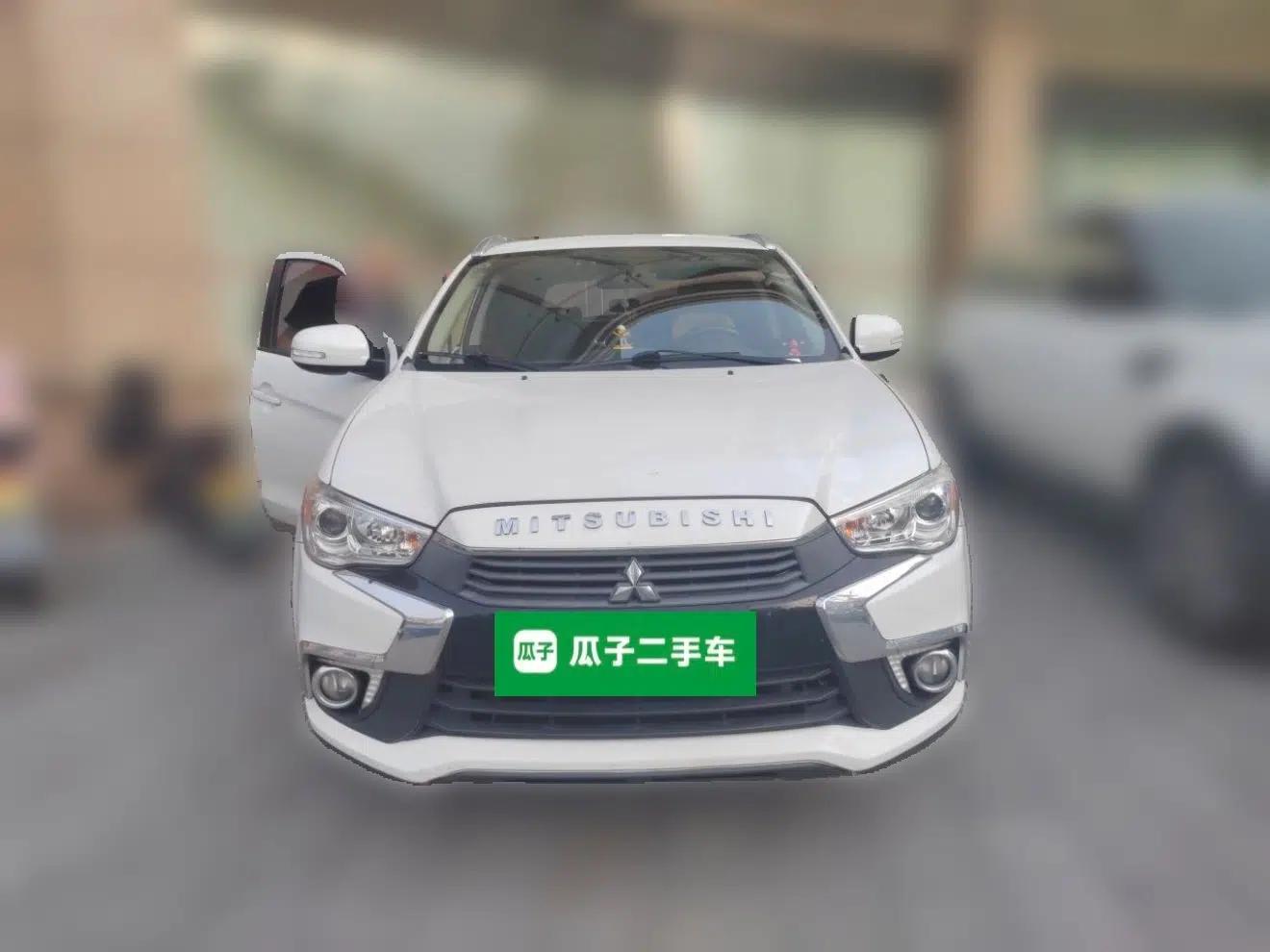 Mitsubishi ASX 2018 2.0L CVT Two-Wheel Drive Deluxe Edition — миниатюра 2