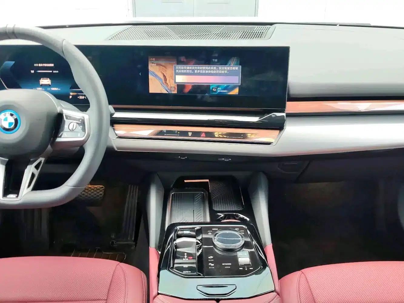 BMW i5 2025 eDrive 40L M Sport Package — миниатюра 8
