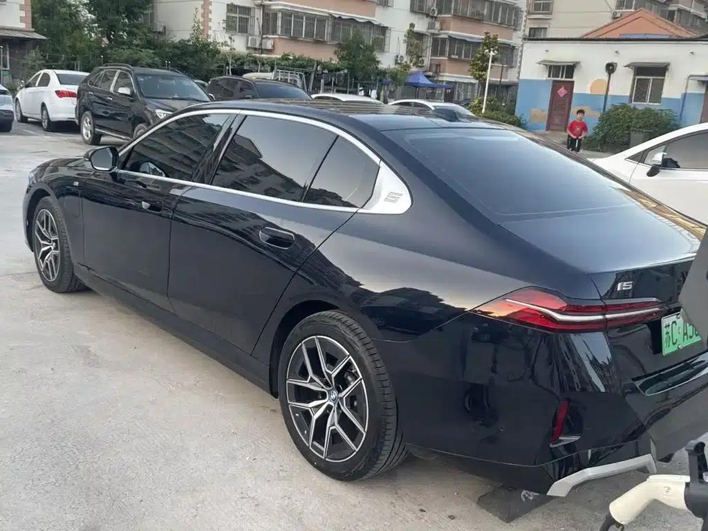 BMW i5 2024 eDrive 35L M Sport Package — миниатюра 5