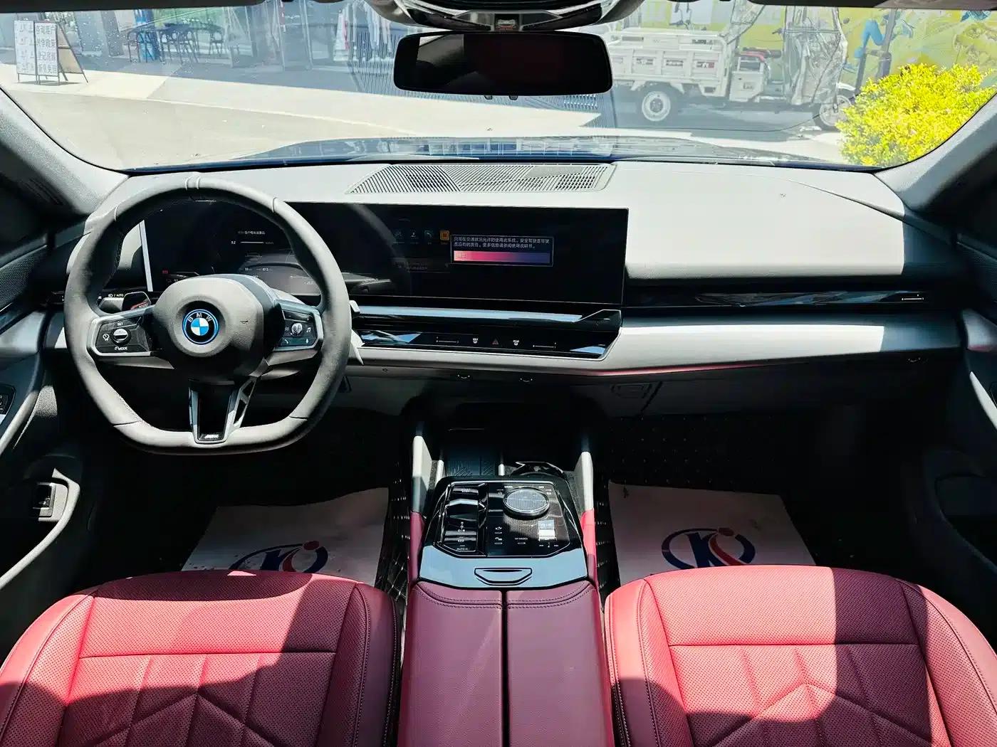 BMW i5 2025 eDrive 35L M Sport Package — миниатюра 8