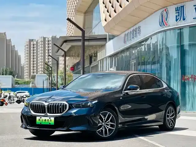 BMW i5 2025 eDrive 35L M Sport Package