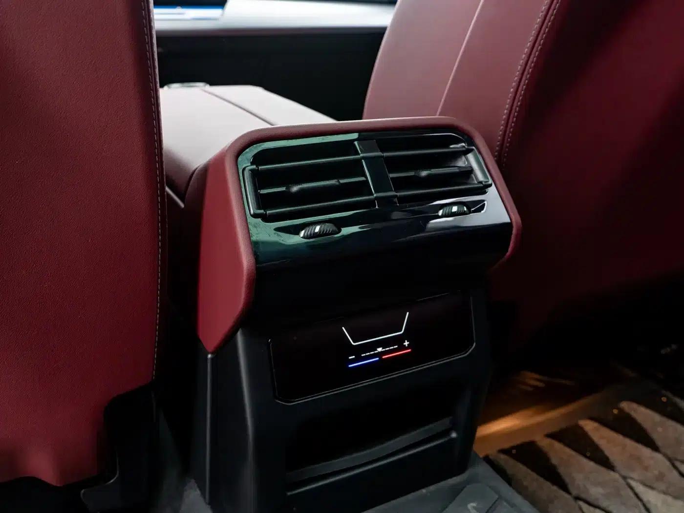 BMW i5 2024 eDrive 35L M Sport Package — миниатюра 13