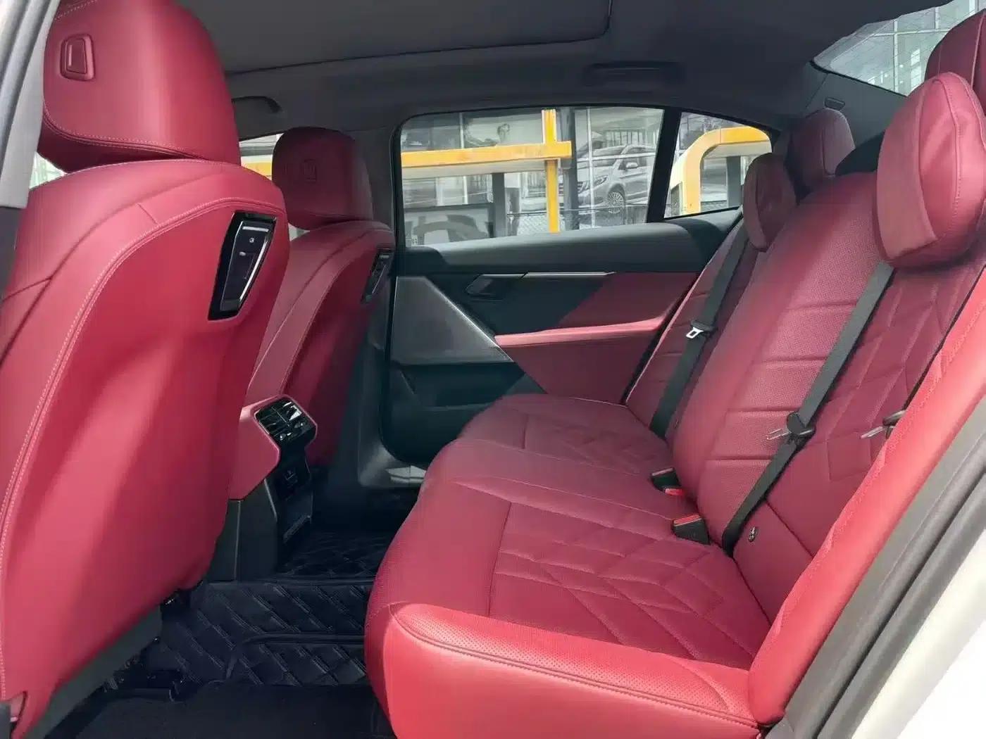 BMW i5 2024 eDrive 35L M Sport Package — миниатюра 9