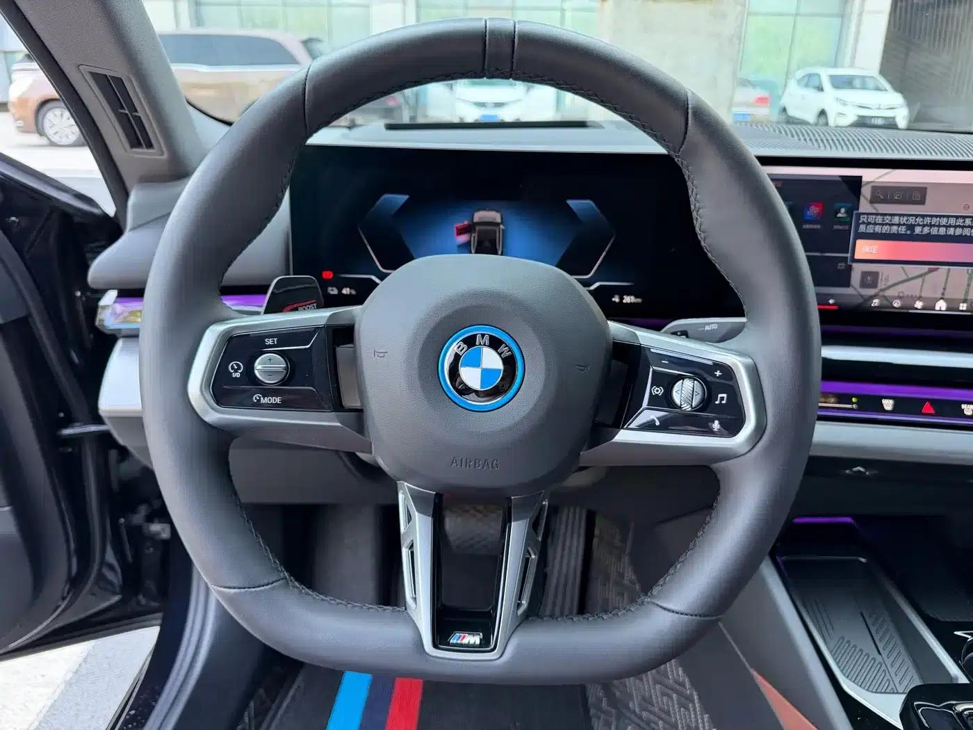 BMW i5 2025 eDrive 40L M Sport Package — миниатюра 8