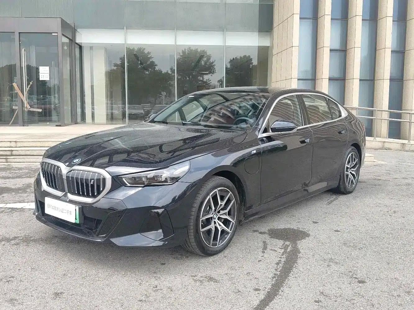 BMW i5 2025 eDrive 35L M Sport Package — миниатюра 1