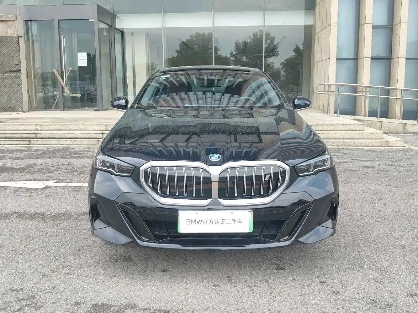 BMW i5 2025 eDrive 35L M Sport Package — миниатюра 2
