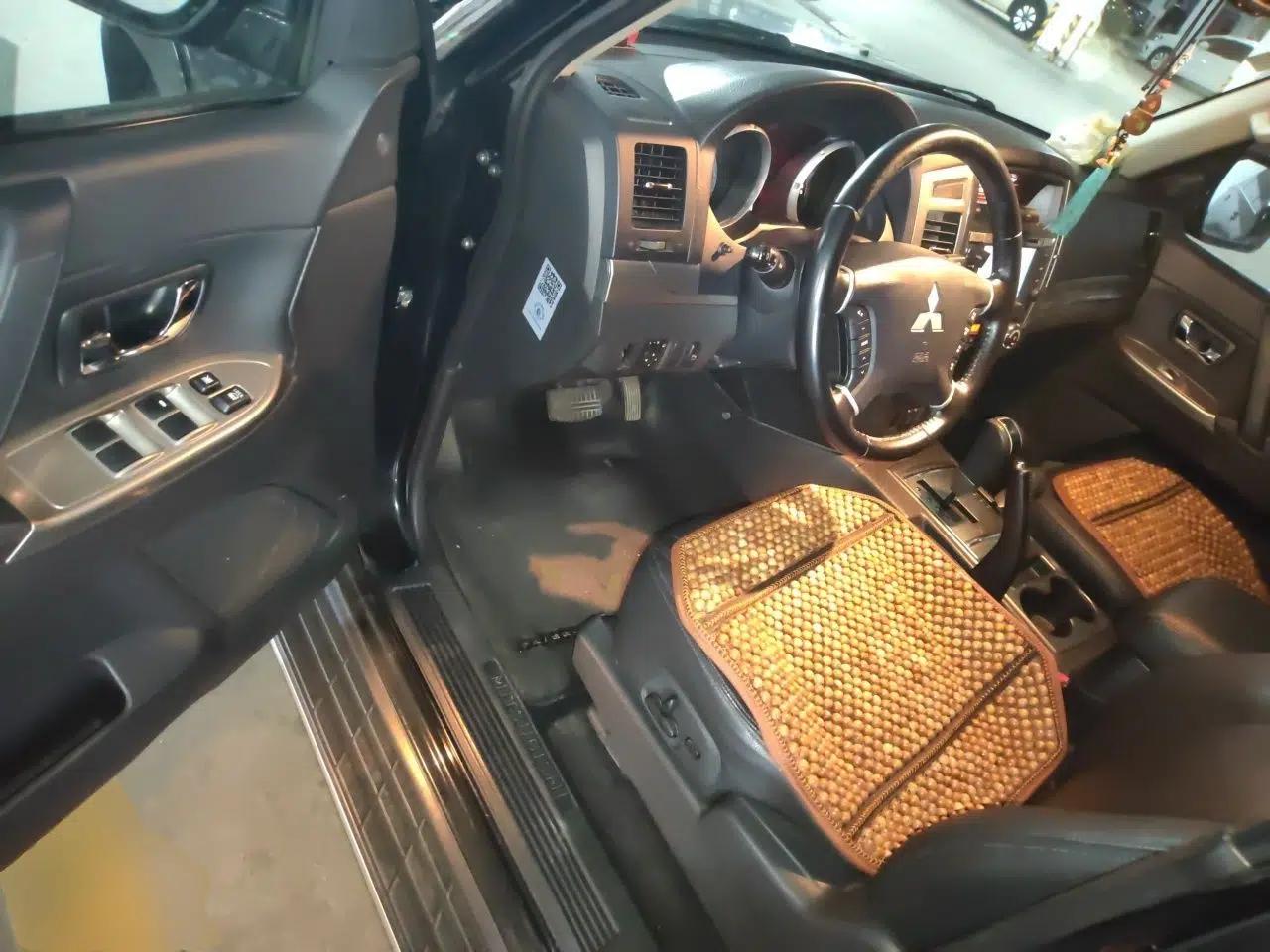 Mitsubishi Pajero 2016 3.0L Automatic Luxury Version China V Standard — миниатюра 16