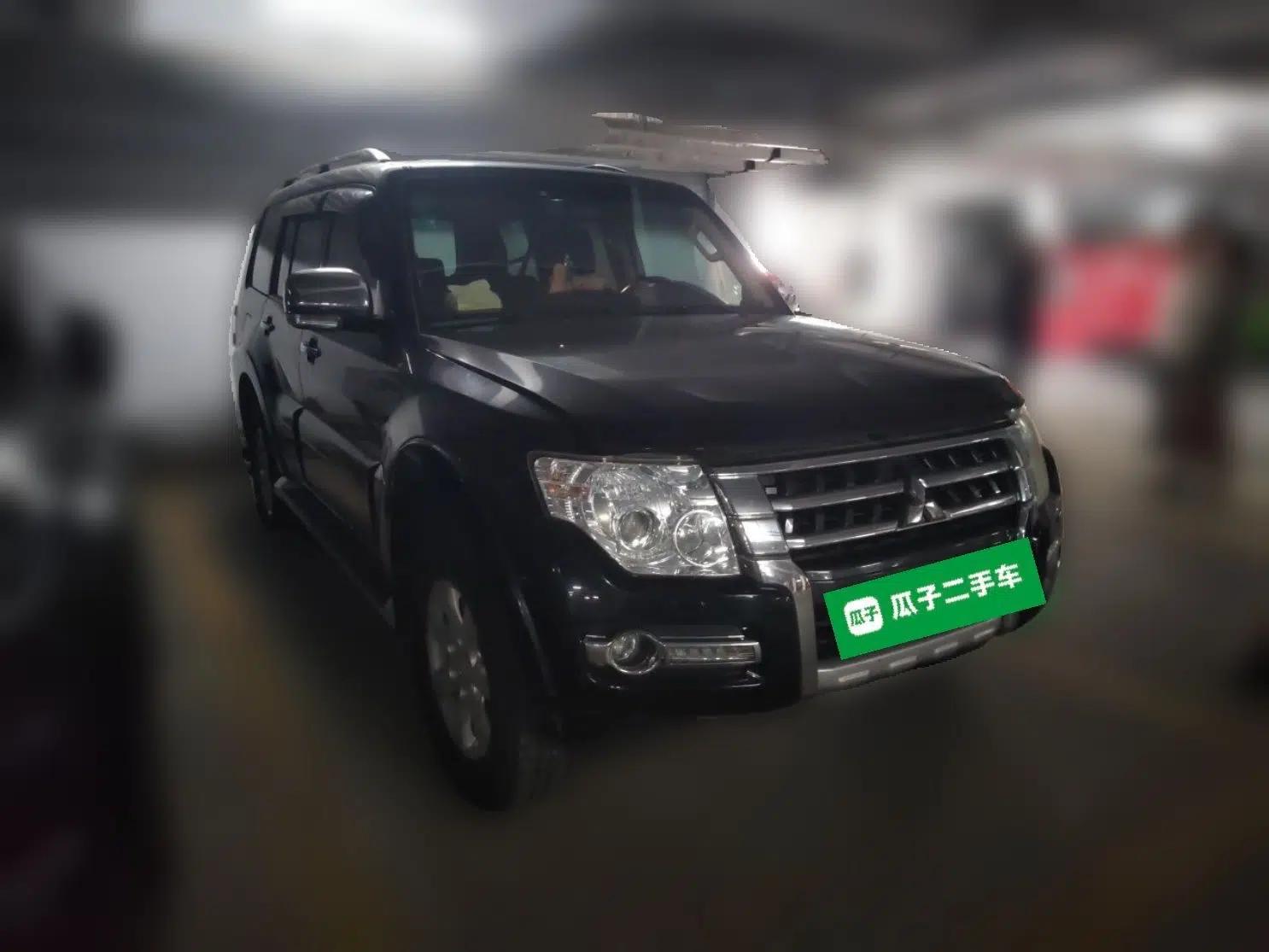 Mitsubishi Pajero 2016 3.0L Automatic Luxury Version China V Standard — миниатюра 3