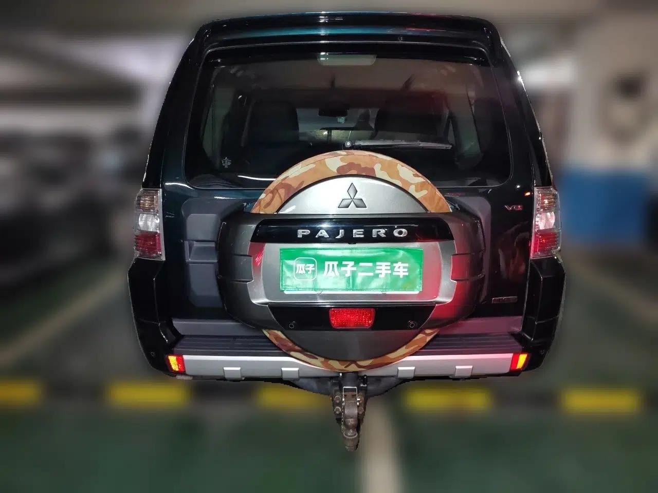 Mitsubishi Pajero 2016 3.0L Automatic Luxury Version China V Standard — миниатюра 5