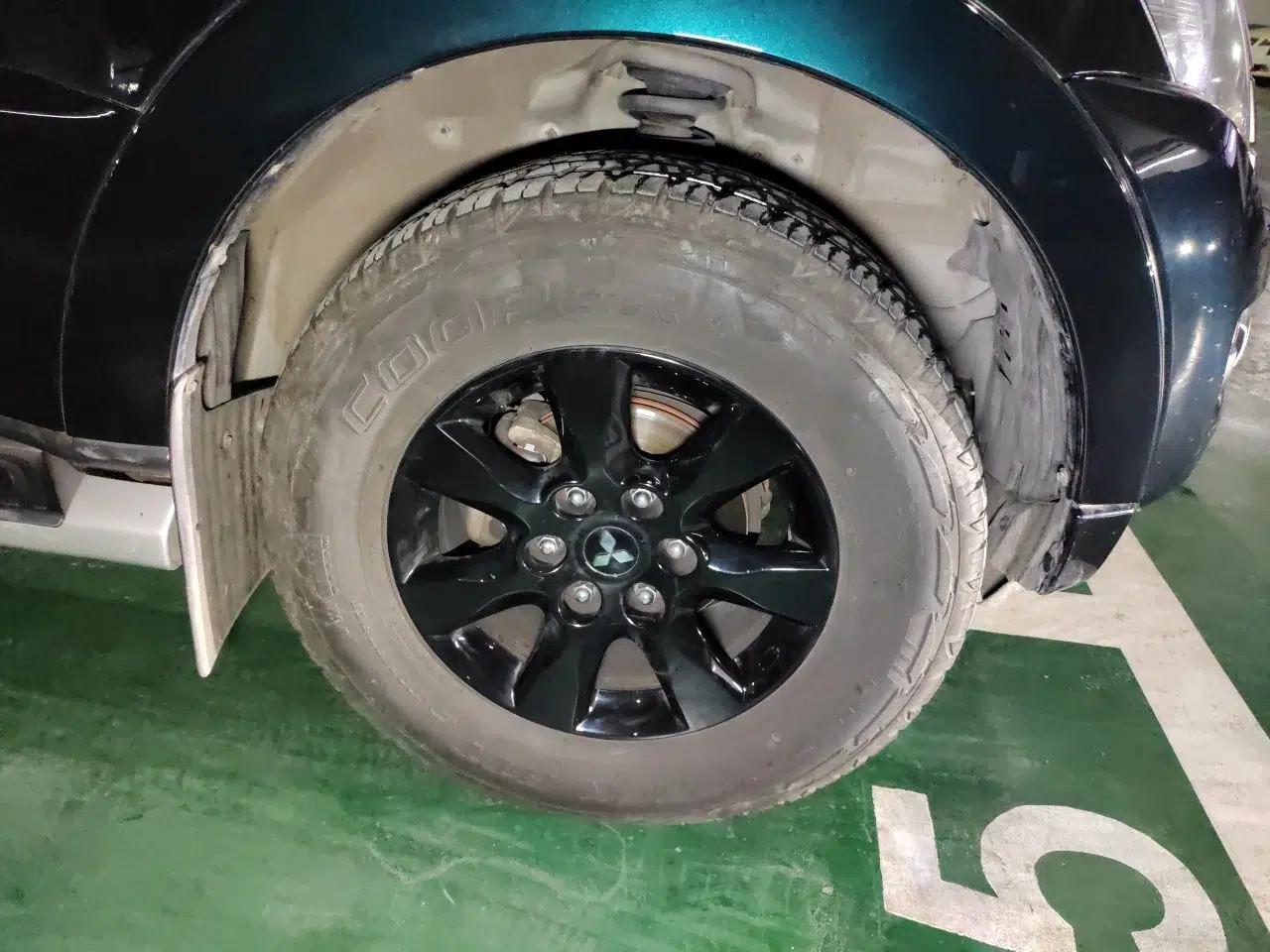 Mitsubishi Pajero 2016 3.0L Automatic Luxury Version China V Standard — миниатюра 8