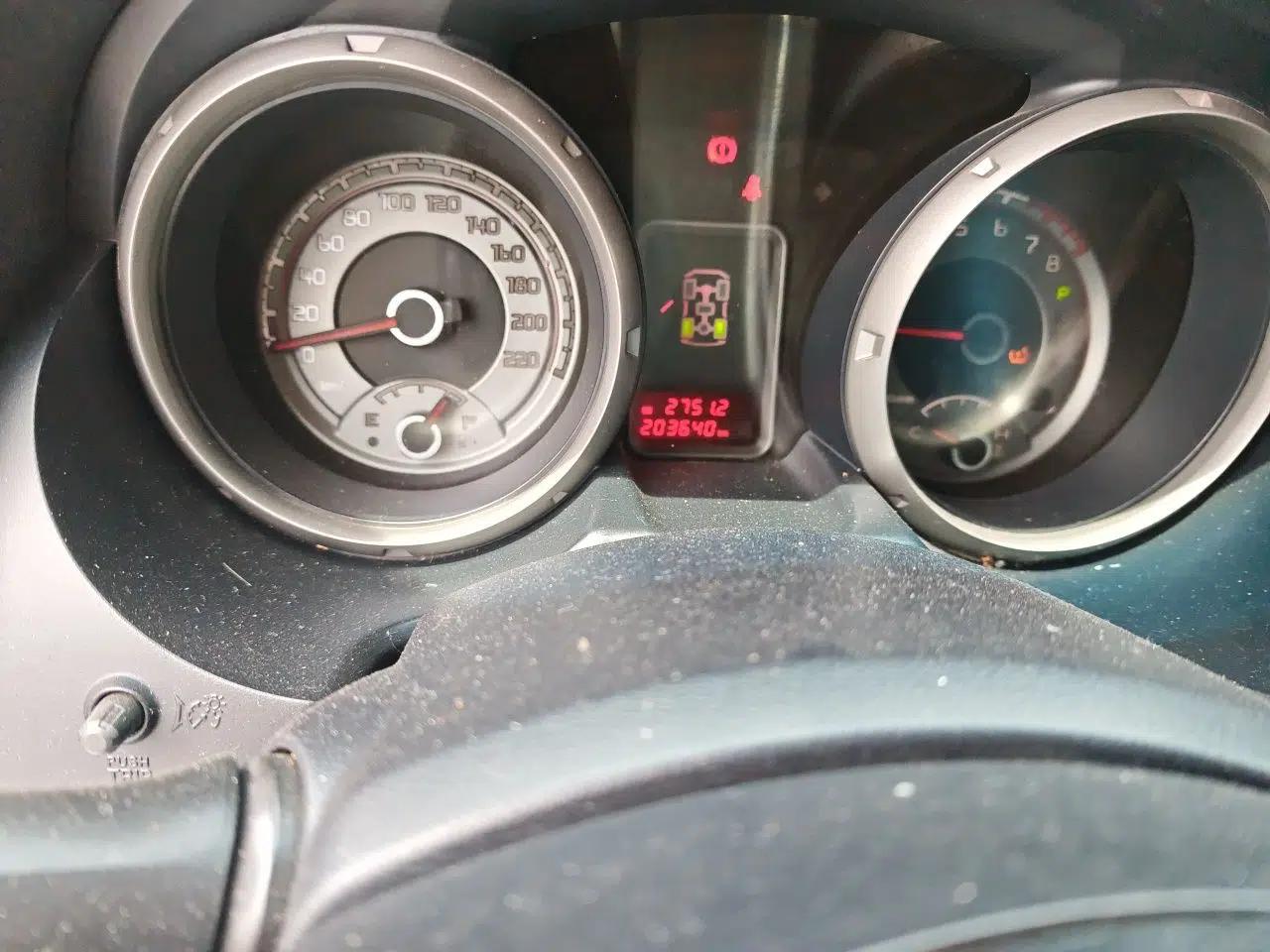 Mitsubishi Pajero 2019 3.8L Automatic 7-Seater Parallel-Import Mitsubishi Pajero — миниатюра 12