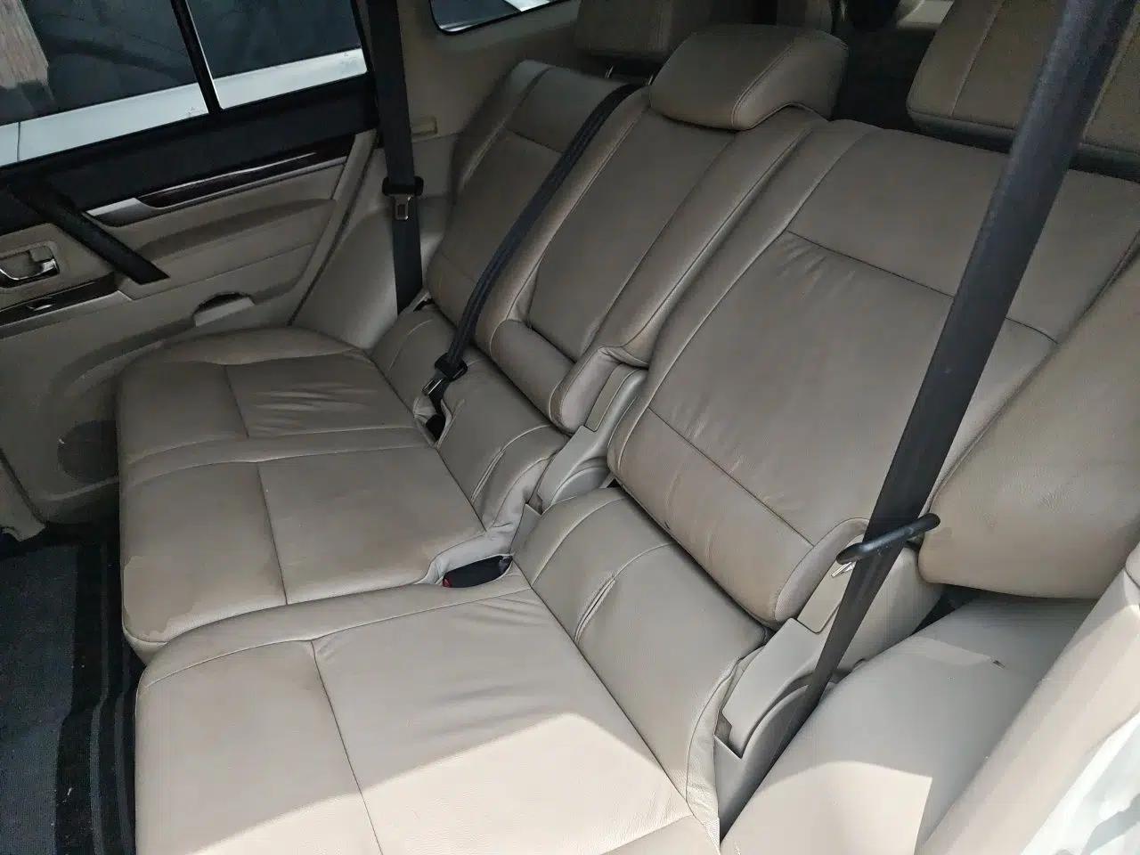 Mitsubishi Pajero 2019 3.8L Automatic 7-Seater Parallel-Import Mitsubishi Pajero — миниатюра 17