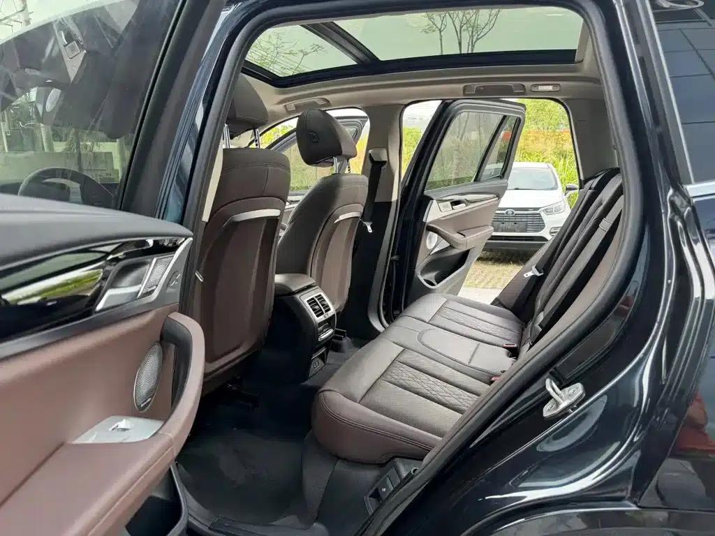 BMW iX3 2022 Leading Edition — миниатюра 11