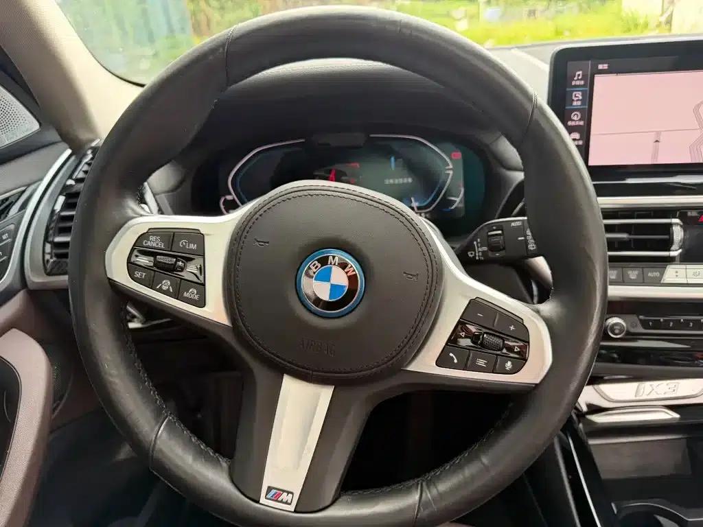 BMW iX3 2022 Leading Edition — миниатюра 18