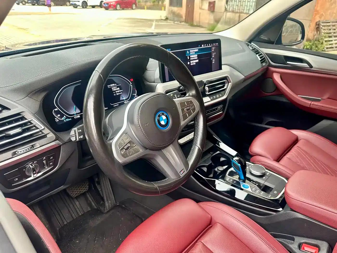 BMW iX3 2022 Leading Edition — миниатюра 19